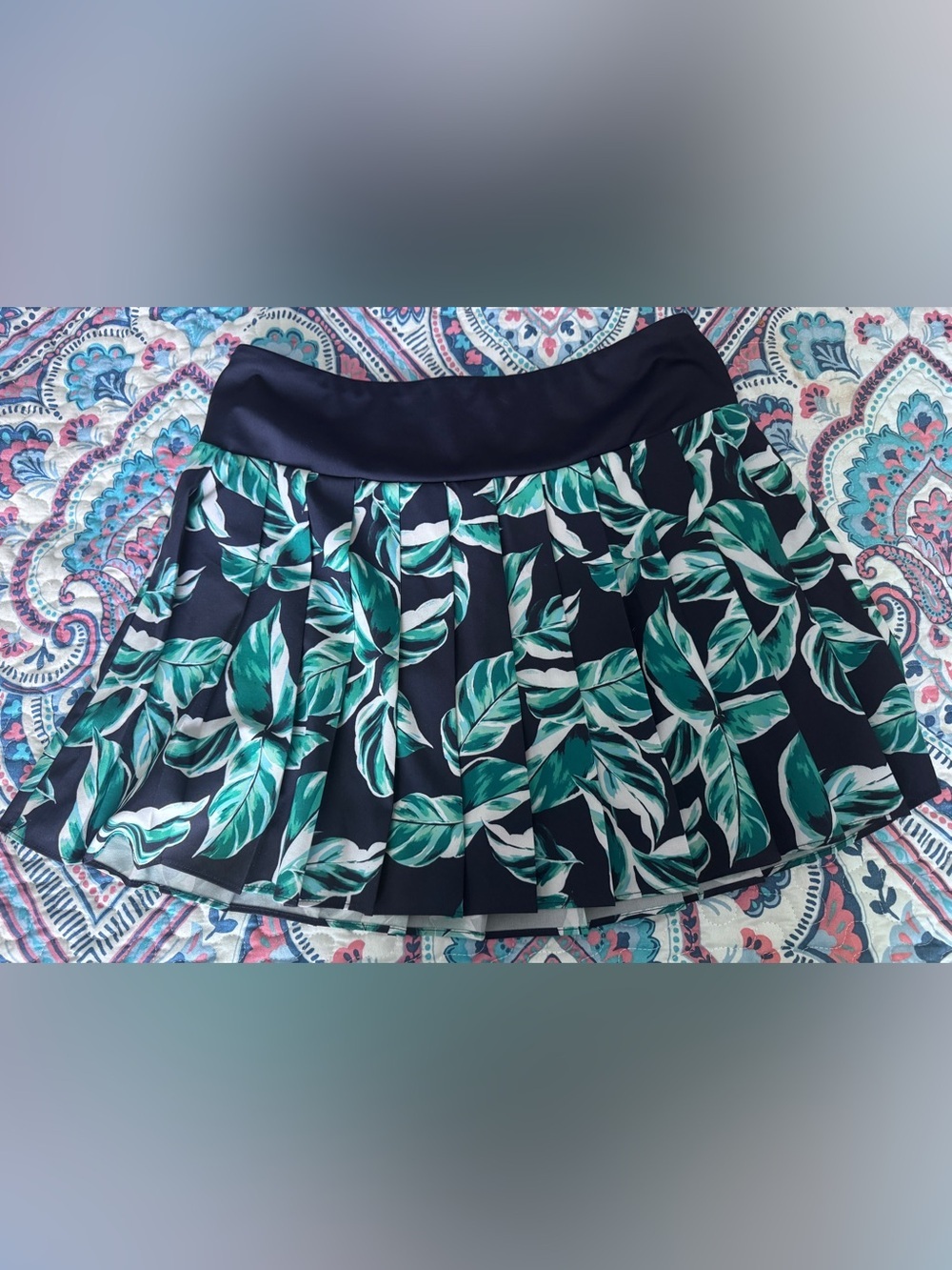 Tommy Bahama Everyday Active Island Zone pleated golf skort-Small